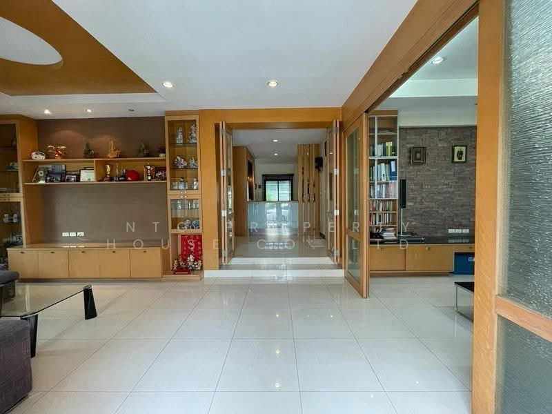 NG357 ให้เช่าบ้านเดี่ยว 3 ชั้น หลังใหญ่ ซ.รัชดา 32 พร้อมเข้าอยู่ สิ้น พ.ค. 69, Bangkok, รัชดา31, Chan Kasem, Chatuchak, Bangkok, 4 Bedrooms, 450 sqm, Single Detached House For Rent, by NTG Property House Co.,Ltd., 500271680 - DDproperty.com