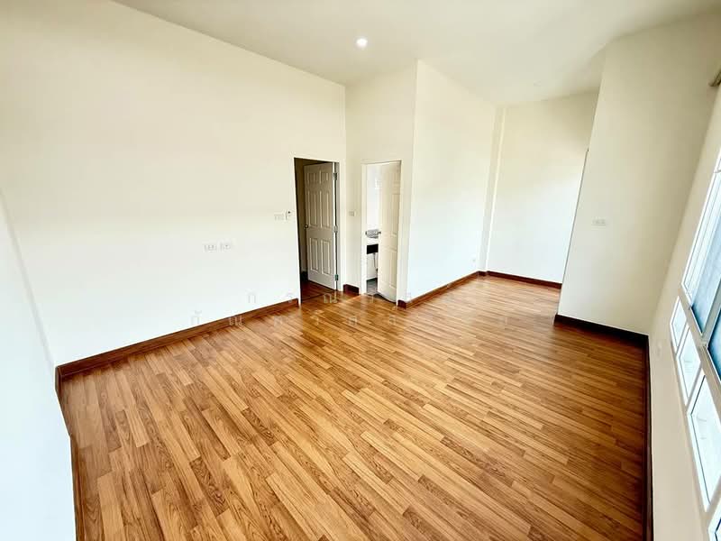 The Passage Ramintra-Khubon, Bangkok, Khubon Road, Bang Chun, Khlong Sam Wa, Bangkok, 4 Bedrooms, 90 sqm, Townhouse For Sale, by กรณวัสส์ กัณฑวัสส์วงส์, 500271805 - DDproperty.com