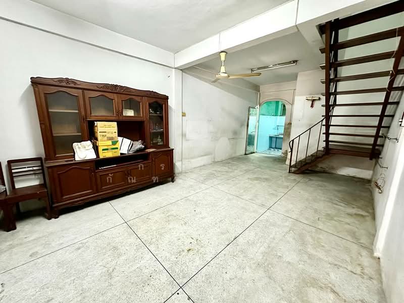 ขาย ทาวน์เฮ้าส์ หมู่บ้านจรัญวิลล่า 1 ซอยจรัญสนิทวงศ์ 37, Bangkok, Bang Khun Sri, Bangkok Noi, Bangkok, 3 Bedrooms, 90 sqm, Townhouse For Sale, by กรณวัสส์ กัณฑวัสส์วงส์, 500271863 - DDproperty.com