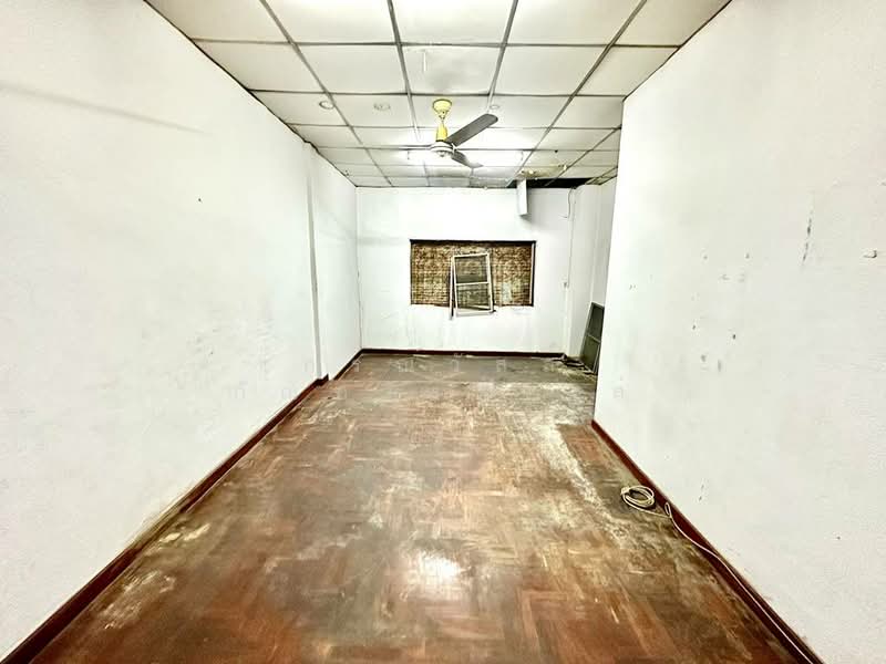 ขาย ทาวน์เฮ้าส์ หมู่บ้านจรัญวิลล่า 1 ซอยจรัญสนิทวงศ์ 37, Bangkok, Bang Khun Sri, Bangkok Noi, Bangkok, 3 Bedrooms, 90 sqm, Townhouse For Sale, by กรณวัสส์ กัณฑวัสส์วงส์, 500271863 - DDproperty.com