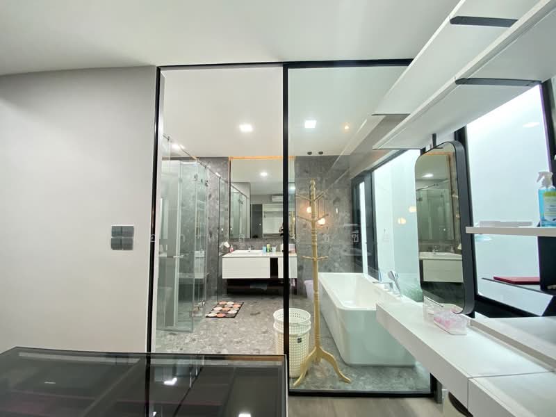 Nantawan Rama 9 Srinakarin, Bangkok, 888 Krung Thep Kritha Rd, Saphan Sung, Saphan Sung, Bangkok, 5 Bedrooms, 500 sqm, Single Detached House For Rent, by Arlu Seachue, 500271864 - DDproperty.com