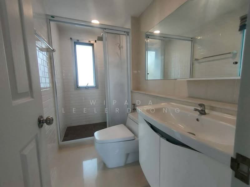 Baanklangmuang Urbanion Ladprao 71, Bangkok, Lat Phrao, Lat Phrao, Bangkok, 3 Bedrooms, 167 sqm, Townhouse For Sale, by Wipada Leelerdpong, 500271866 - DDproperty.com