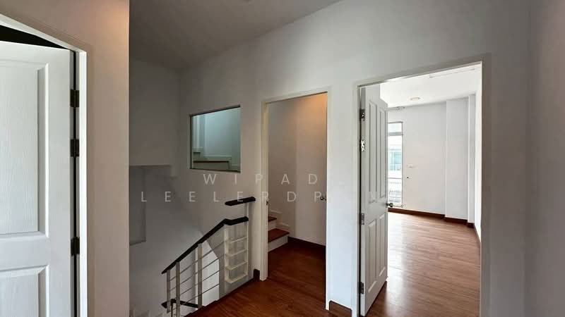 Baanklangmuang Urbanion Ladprao 71, Bangkok, Lat Phrao, Lat Phrao, Bangkok, 3 Bedrooms, 167 sqm, Townhouse For Sale, by Wipada Leelerdpong, 500271866 - DDproperty.com