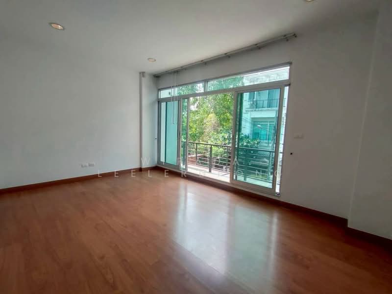 บ้านกลางเมือง Urbanion ลาดพร้าว 71, กรุงเทพ, ลาดพร้าว, ลาดพร้าว, กรุงเทพ, 167 ตร.ม., ทาวน์เฮ้าส์ ขาย, โดย Wipada Leelerdpong, 500271866 - DDproperty.com