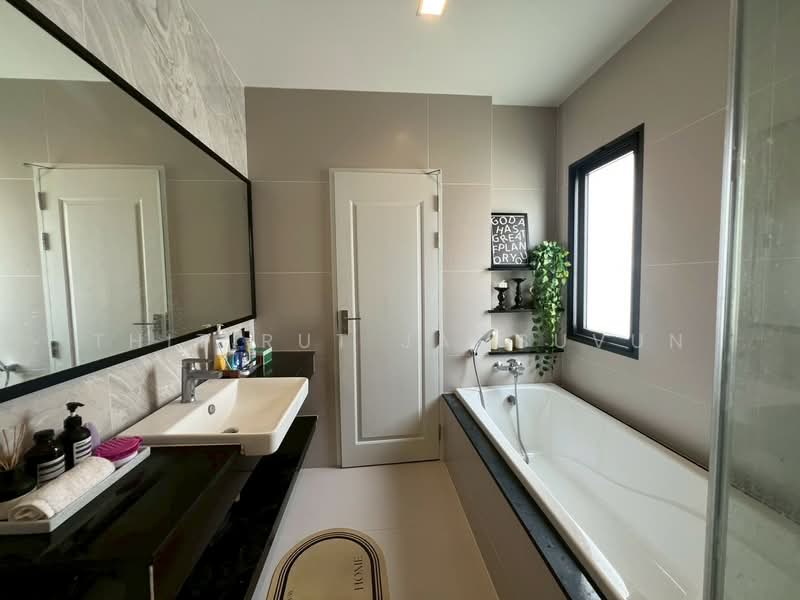 Bangkok Boulevard Westgate, Nonthaburi, 889 Kanchanaphisek Road, Bang Bua Thong, Bang Bua Thong, Nonthaburi, 5 Bedrooms, 248 sqm, Single Detached House For Sale, by Thitirut Jamsuvun, 500271897 - DDproperty.com