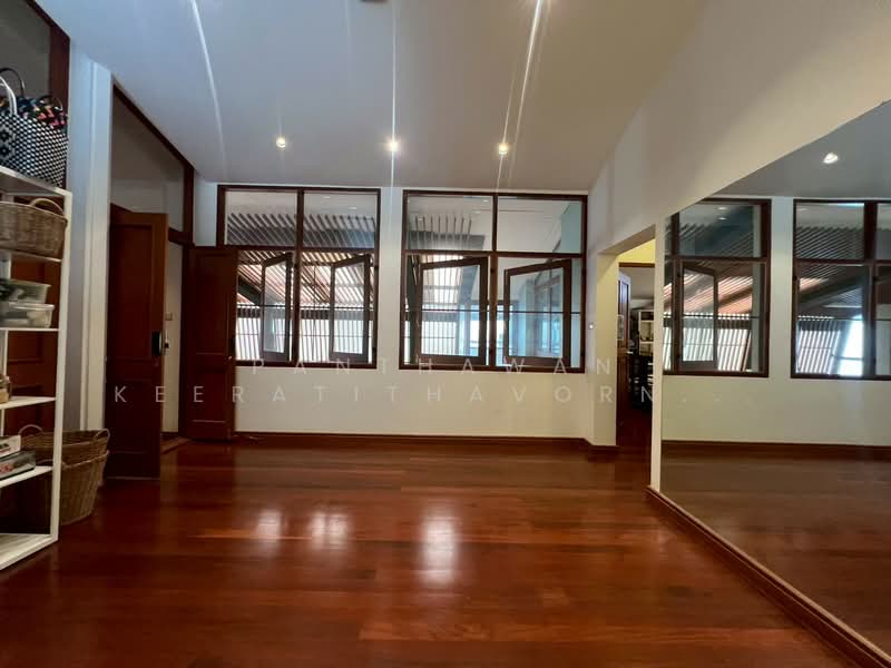บ้านเดี่ยว 2 ชั้น ซอยมิตรอนันต์ ใกล้รถไฟสามเสน, Bangkok, Phaya Thai, Phaya Thai, Bangkok, 5 Bedrooms, 400 sqm, Single Detached House For Sale, by Panthawan Keeratithavornanan, 500271906 - DDproperty.com