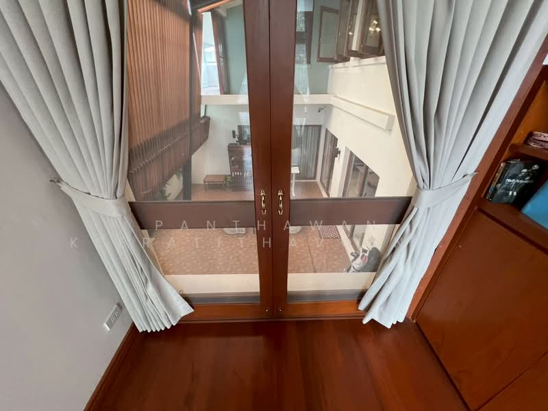 บ้านเดี่ยว 2 ชั้น ซอยมิตรอนันต์ ใกล้รถไฟสามเสน, Bangkok, Phaya Thai, Phaya Thai, Bangkok, 5 Bedrooms, 400 sqm, Single Detached House For Sale, by Panthawan Keeratithavornanan, 500271906 - DDproperty.com