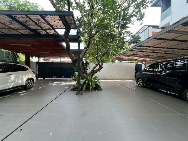 บ้านเดี่ยว 2 ชั้น ซอยมิตรอนันต์ ใกล้รถไฟสามเสน, Bangkok, Phaya Thai, Phaya Thai, Bangkok, 5 Bedrooms, 400 sqm, Single Detached House For Sale, by Panthawan Keeratithavornanan, 500271906 - DDproperty.com