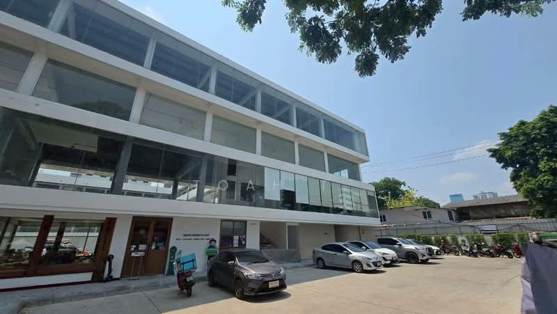 พื้นที่ให้เช่า เอกมัย สุขุมวิท : Space for rent Ekkamai Sukhumvit, Bangkok, Khlong Tan Nua, Watthana, Bangkok, , 72 sqm, Retail Space For Rent, by TOAH T., 500271914 - DDproperty.com