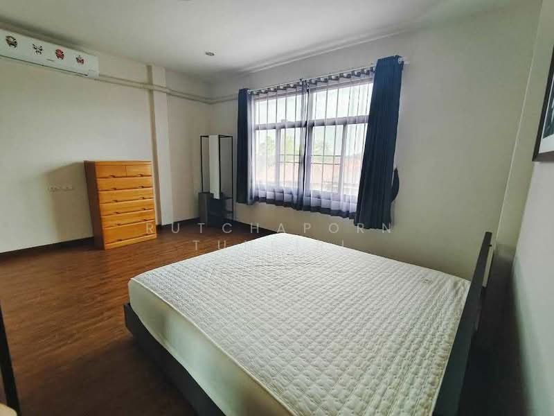 ทาวน์เฮ้าส์ให้เช่า – ใกล้โรงเรียนนานาชาติลานนา – หางดง ค่าเช่า 25,000 บาท / เดือน No.14H1078, Chiang Mai, Ban Waen, Hang Dong, Chiang Mai, 4 Bedrooms, 100 sqm, Townhouse For Rent, by Rutchaporn Tunsiri, 500271971 - DDproperty.com