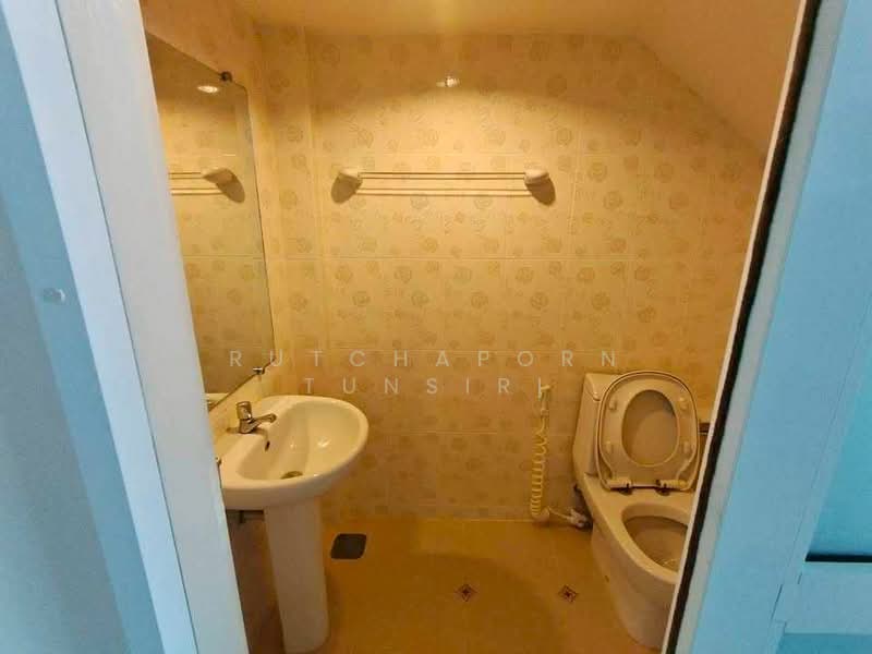 ทาวน์เฮ้าส์ให้เช่า – ใกล้โรงเรียนนานาชาติลานนา – หางดง ค่าเช่า 25,000 บาท / เดือน No.14H1078, Chiang Mai, Ban Waen, Hang Dong, Chiang Mai, 4 Bedrooms, 100 sqm, Townhouse For Rent, by Rutchaporn Tunsiri, 500271971 - DDproperty.com