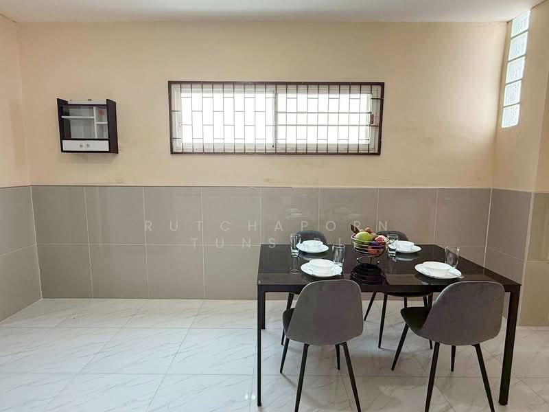 ให้เช่า - ทาวน์เฮ้าส์ให้เช่า – ใกล้ 89 พลาซ่า เพียง 5 นาที ค่าเช่า 15,000 บาท / เดือน รหัสทรัพย์ : No.15H859, เชียงใหม่