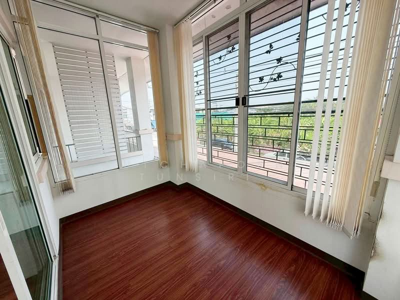 ให้เช่า - ทาวน์เฮ้าส์ให้เช่า – ใกล้ 89 พลาซ่า เพียง 5 นาที ค่าเช่า 15,000 บาท / เดือน รหัสทรัพย์ : No.15H859, เชียงใหม่