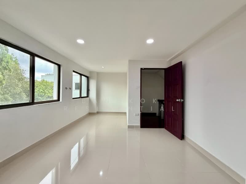 Leo Classic Place, Bangkok, Khlong Tan Nua, Watthana, Bangkok, 3 Bedrooms, 250 sqm, Townhouse For Rent, by Bangkok Residential, 500271979 - DDproperty.com
