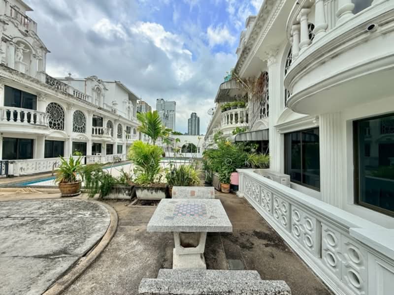 Leo Classic Place, Bangkok, Khlong Tan Nua, Watthana, Bangkok, 3 Bedrooms, 250 sqm, Townhouse For Rent, by Bangkok Residential, 500271979 - DDproperty.com