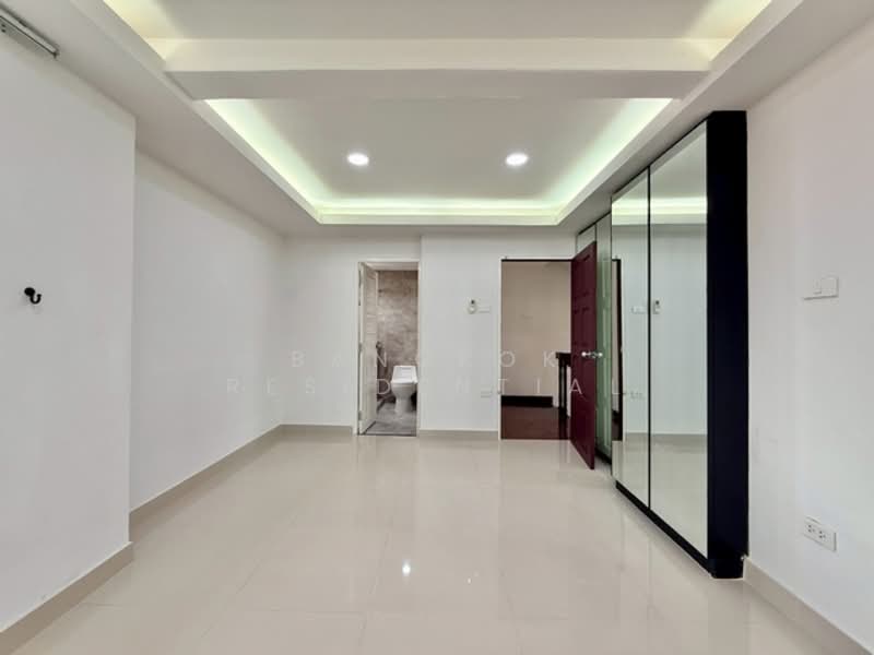 Leo Classic Place, Bangkok, Khlong Tan Nua, Watthana, Bangkok, 3 Bedrooms, 250 sqm, Townhouse For Rent, by Bangkok Residential, 500271979 - DDproperty.com