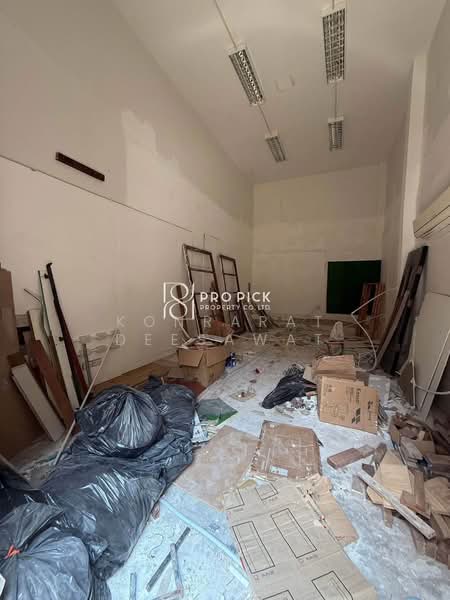 Retail Shop Cafe For Rent BTS Ekkamai Watthana Sukhumvit Bangkok, Bangkok, สุขุมวิท, Khlong Tan Nua, Watthana, Bangkok, , 107 sqm, Retail Space For Rent, by Konrarat Deesawat, 500271982 - DDproperty.com