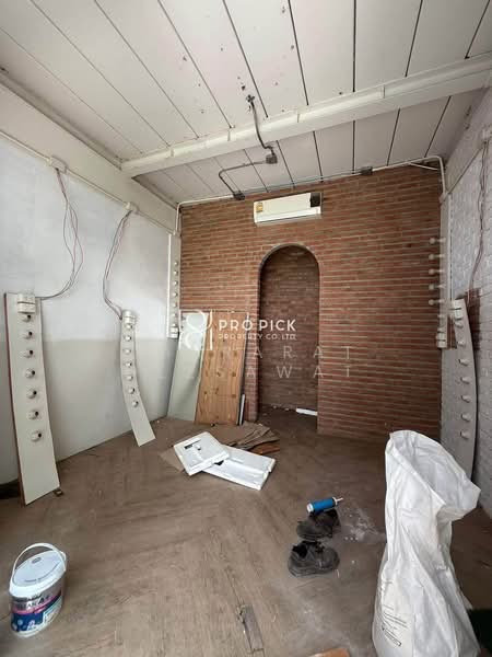 Retail Shop Cafe For Rent BTS Ekkamai Watthana Sukhumvit Bangkok, Bangkok, สุขุมวิท, Khlong Tan Nua, Watthana, Bangkok, , 107 sqm, Retail Space For Rent, by Konrarat Deesawat, 500271982 - DDproperty.com