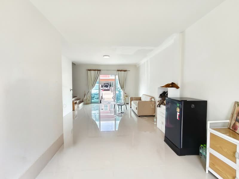 Ratanakorn Village 11, Chon Buri (Pattaya), Saen Charoen Soi 8, Ta Khian Tia, Bang Lamung (Pattaya), Chon Buri (Pattaya), 3 Bedrooms, 120 sqm, Single Detached House For Sale, by The Best Property น้ำตาล, 500272036 - DDproperty.com