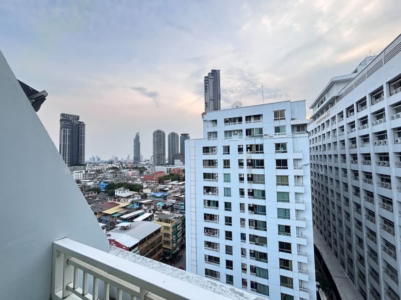 The Station Sathorn-Bangrak, Bangkok, 109 Chareonkrung 65 Road, Yan Nawa, Sathon, Bangkok, 2 Bedrooms, 50 sqm, Condo For Sale, by หริรักษ์ ตั้งติรวัฒน์, 500272089 - DDproperty.com