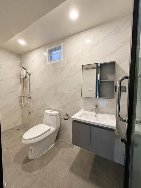 (ThePlant Mahidol-Charoen-Mueang), Chiang Mai, San Ton Pao, San Kamphaeng, Chiang Mai, 3 Bedrooms, 408 sqm, Single Detached House For Rent, by Wenyu Zhou, 500272103 - DDproperty.com