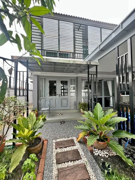 4-BR House in Lat Sawai, Pathum Thani, Lat Sawai, Lam Luk Ka, Pathum Thani, 1 Bedroom, 382 sqm, Single Detached House For Sale, by Orapa Sumetheesirisakul, 500272106 - DDproperty.com