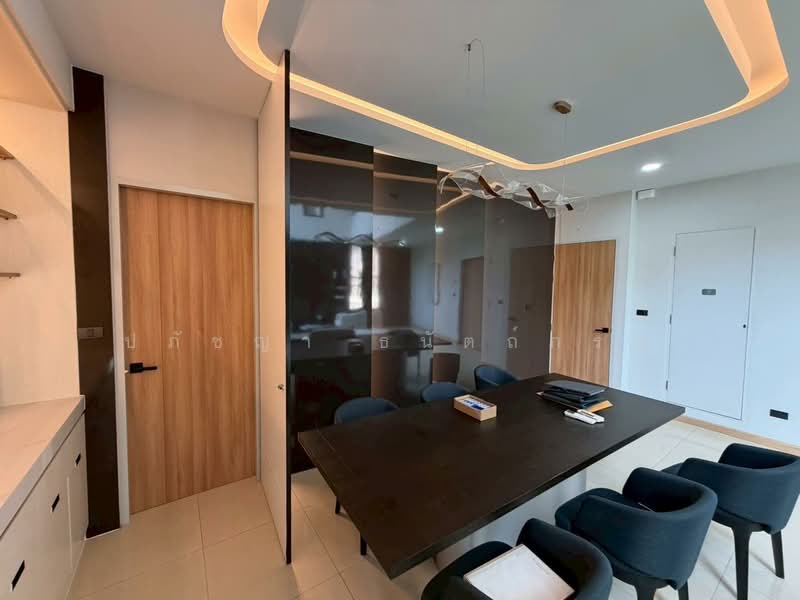 ปรีชา รามคำแหง-กรุงเทพกรีฑา, Bangkok, Khlong Song Ton Nun, Lat Krabang, Bangkok, 4 Bedrooms, 400 sqm, Single Detached House For Sale, by ปภัชญา ธนัตถ์ภรณ์, 500272118 - DDproperty.com