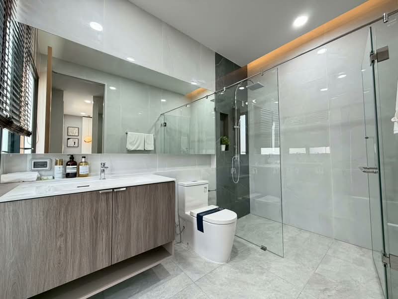 ปรีชา รามคำแหง-กรุงเทพกรีฑา, Bangkok, Khlong Song Ton Nun, Lat Krabang, Bangkok, 4 Bedrooms, 400 sqm, Single Detached House For Sale, by ปภัชญา ธนัตถ์ภรณ์, 500272118 - DDproperty.com