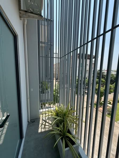 ปรีชา รามคำแหง-กรุงเทพกรีฑา, Bangkok, Khlong Song Ton Nun, Lat Krabang, Bangkok, 4 Bedrooms, 400 sqm, Single Detached House For Sale, by ปภัชญา ธนัตถ์ภรณ์, 500272118 - DDproperty.com