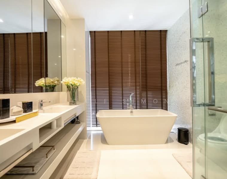 Vittorio 39, Bangkok, 8 Sukhumvit, Khlong Tan Nua, Watthana, Bangkok, 2 Bedrooms, 137 sqm, Condo For Sale, by Decalf Simon, 500272134 - DDproperty.com
