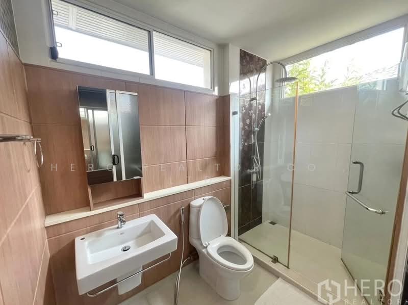 Mantana Onnut-Wongwaen, Bangkok, Sukhaphiban 2 Road, Dok Mai, Prawet, Bangkok, 3 Bedrooms, 200 sqm, Single Detached House For Rent, by Hero Realtor Co., Ltd., 500272144 - DDproperty.com