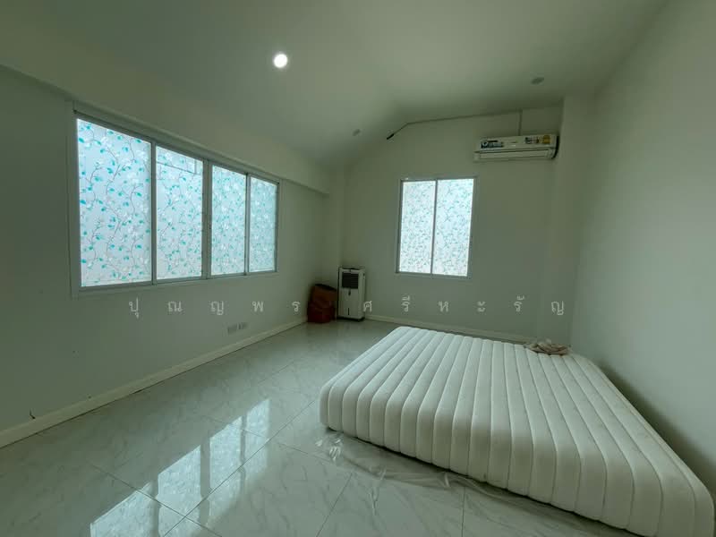 ขายบ้านเดี่ยว 2 ชั้น ถนนรังสิต-นครนายก คลอง 12, Pathum Thani, Nong Sam Wang, Nong Sua, Pathum Thani, 7 Bedrooms, 550 sqm, Single Detached House For Sale, by ปุณญพร ศรีหะรัญ, 500272166 - DDproperty.com