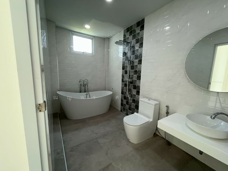 ขายบ้านเดี่ยว 2 ชั้น ถนนรังสิต-นครนายก คลอง 12, Pathum Thani, Nong Sam Wang, Nong Sua, Pathum Thani, 7 Bedrooms, 550 sqm, Single Detached House For Sale, by ปุณญพร ศรีหะรัญ, 500272166 - DDproperty.com