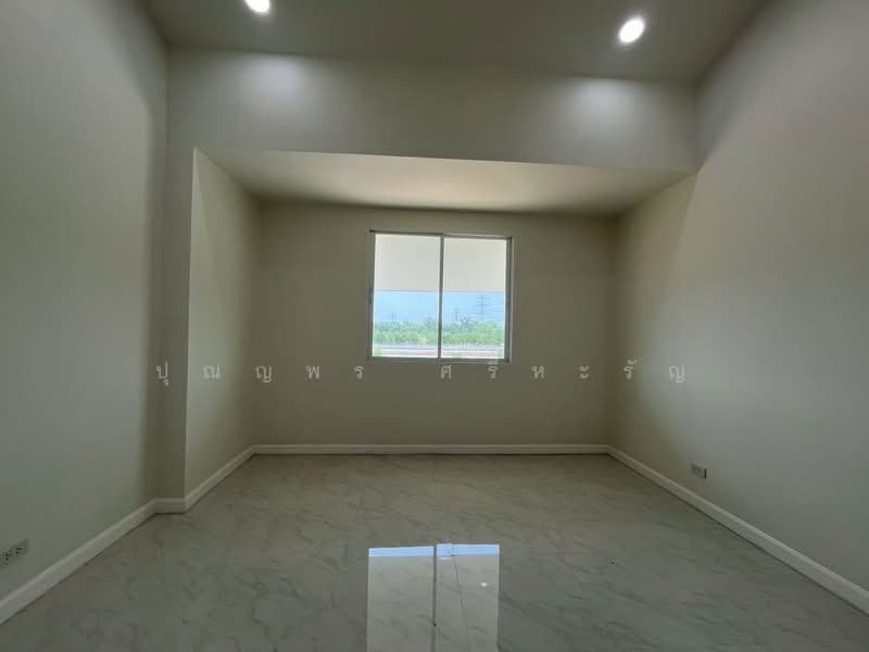 ขายบ้านเดี่ยว 2 ชั้น ถนนรังสิต-นครนายก คลอง 12, Pathum Thani, Nong Sam Wang, Nong Sua, Pathum Thani, 7 Bedrooms, 550 sqm, Single Detached House For Sale, by ปุณญพร ศรีหะรัญ, 500272166 - DDproperty.com