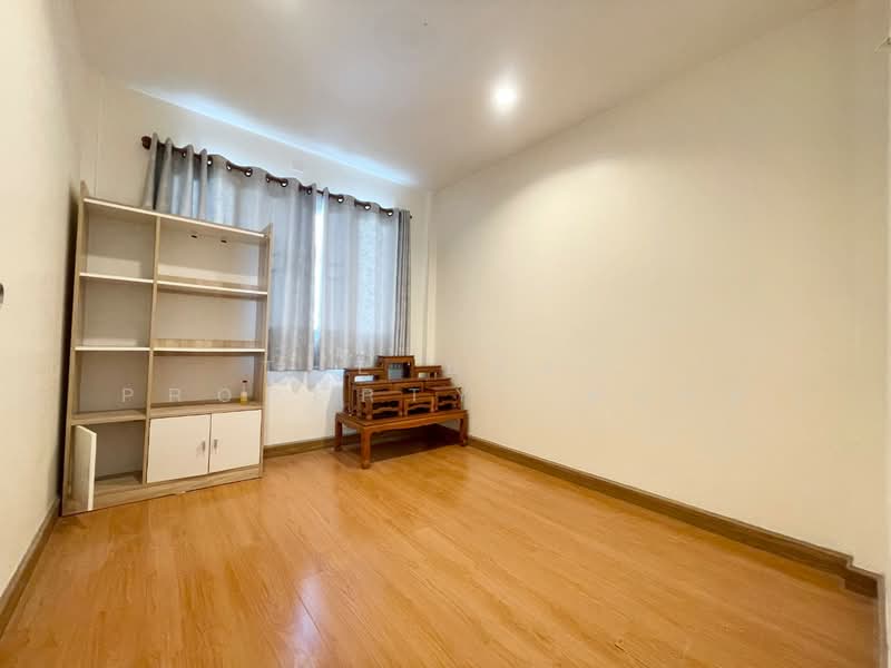 หมู่บ้านชวนชื่น ประชาอุทิศ113 (Chuan Chuen Prachauthit113), Bangkok, Thung Khru, Bangkok, 3 Bedrooms, 120 sqm, Semi-Detached House (Twin House) For Sale, by The Best Property  พลอย, 500272182 - DDproperty.com