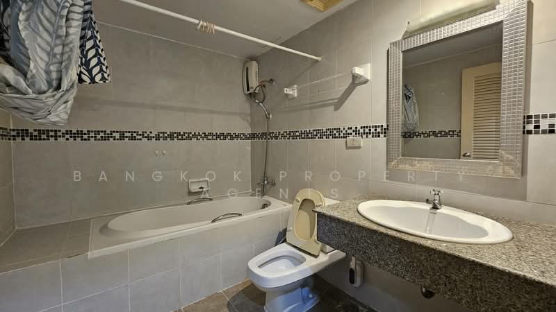 Royal Castle Sukhumvit, Bangkok, 30 Soi Sukhumvit 39, Khlongtoei Nua, Watthana, Bangkok, 3 Bedrooms, 160 sqm, Condo For Rent, by BANGKOK PROPERTY AGENTS, 500272195 - DDproperty.com