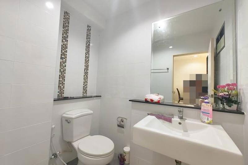 The Metro Pattanakarn-Srinakarin, Bangkok, Soi On Nut 80 Yak 5, Prawet, Bangkok, 3 Bedrooms, 180 sqm, Townhouse For Sale, by คุณปิ่น , 500272203 - DDproperty.com