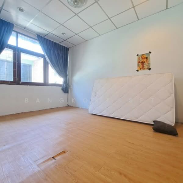 B8646 ม.ซอยกำนันแม้น28 ใกล้รถไฟฟ้าสายสีเขียว สถานีวุฒากาศ, Bangkok, Bangkhuntien, Chom Thong, Bangkok, 3 Bedrooms, 58 sqm, Townhouse For Sale, by bangkokassets, 500272289 - DDproperty.com