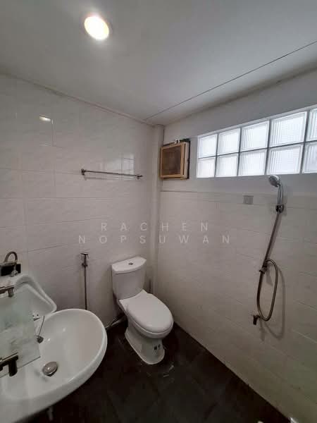 Sammakon Ramkhamhaeng, Bangkok, Ramkhamhaeng Road, Saphan Sung, Saphan Sung, Bangkok, 2 Bedrooms, 150 sqm, Single Detached House For Rent, by Rachen Nopsuwan, 500272310 - DDproperty.com