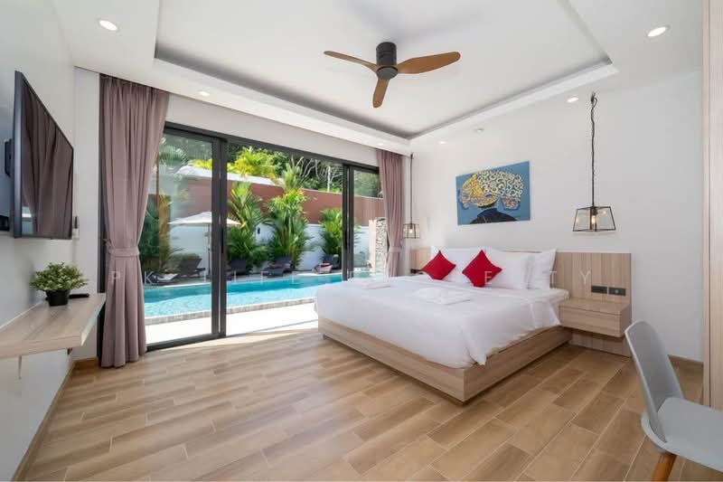 7R1014 Pool villa for rent 5 bedroom 5 bathroom 150,000/month at rawai have fully furnished, Phuket, Rawai, Muang Phuket, Phuket, 5 Bedrooms, 450 sqm, Villa For Rent, by PK LIFE Property, 500272322 - DDproperty.com