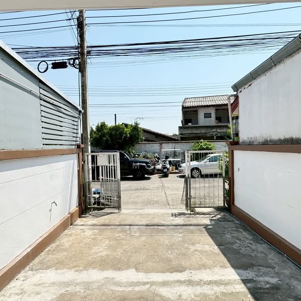 ธนาภิรมย์ เพชรเกษม 69 : Thanapirom Phetkasem 69, กรุงเทพ, หนองแขม, หนองแขม, กรุงเทพ, 100 ตร.ม., ทาวน์เฮ้าส์ ขาย, โดย AJHOMECENTER - คุณหยก, 500272330 - DDproperty.com
