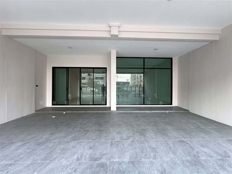 ทาวน์โฮม 3 ชั้น 33 ตร.ว. ทาวน์โฮม ใกล้ตลาดถนอมมิตร ถนนวัชรพล (ถนอมมิตร), กรุงเทพ, ถนนวัชรพล, ท่าแร้ง, บางเขน, กรุงเทพ, 180 ตร.ม., ทาวน์เฮ้าส์ ขาย, โดย คุณ ปารดา พลอยแดง (ก้อย), 500272334 - DDproperty.com