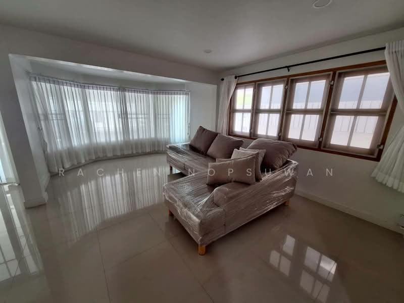 Sammakon Ramkhamhaeng, Bangkok, Ramkhamhaeng Road, Saphan Sung, Saphan Sung, Bangkok, 3 Bedrooms, 170 sqm, Single Detached House For Rent, by Rachen Nopsuwan, 500272335 - DDproperty.com