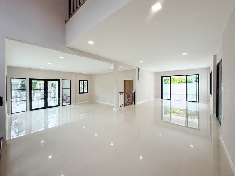 Ladawan Pinklao-Borommaratchachonnani, Bangkok, Borommaratchachonnani Road, Sala Thammasop, Thawi Watthana, Bangkok, 4 Bedrooms, 348 sqm, Single Detached House For Sale, by Haus Living Estate, 500272339 - DDproperty.com