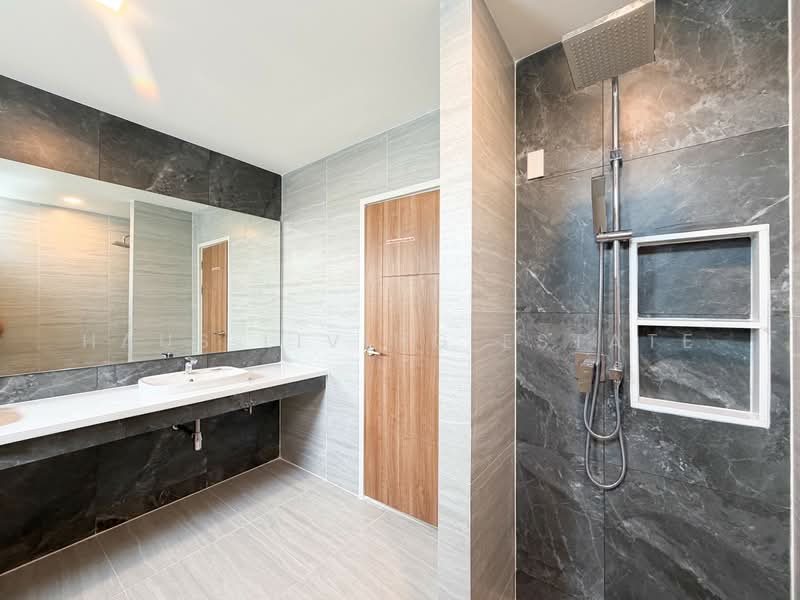 Ladawan Pinklao-Borommaratchachonnani, Bangkok, Borommaratchachonnani Road, Sala Thammasop, Thawi Watthana, Bangkok, 4 Bedrooms, 348 sqm, Single Detached House For Sale, by Haus Living Estate, 500272339 - DDproperty.com