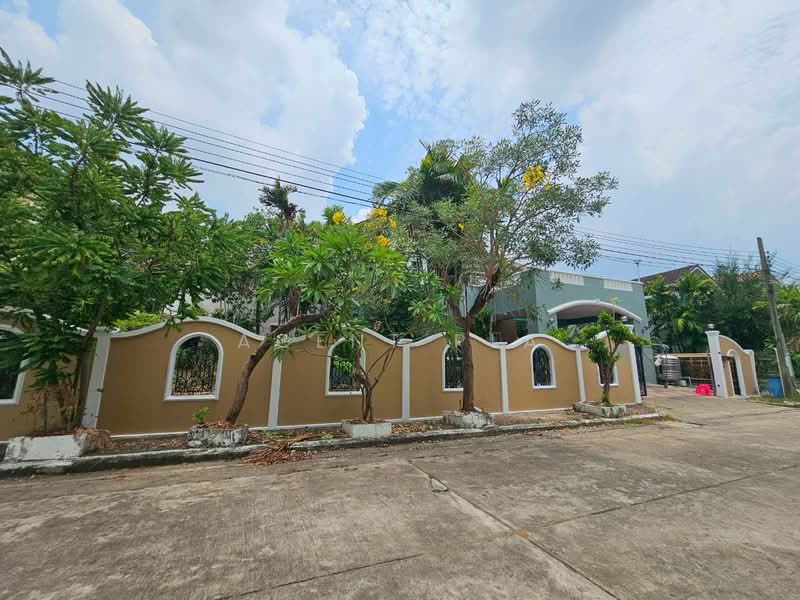 2-story detached house for rent in a prime location, Suan Nakarin Village (SPSAD3951), Bangkok, Nong Bon, Prawet, Bangkok, 4 Bedrooms, 400 sqm, Single Detached House For Rent, by Agent Pla, 500272341 - DDproperty.com