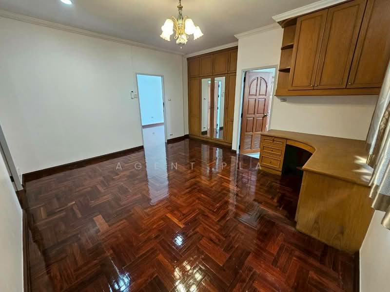 2-story detached house for rent in a prime location, Suan Nakarin Village (SPSAD3951), Bangkok, Nong Bon, Prawet, Bangkok, 4 Bedrooms, 400 sqm, Single Detached House For Rent, by Agent Pla, 500272341 - DDproperty.com
