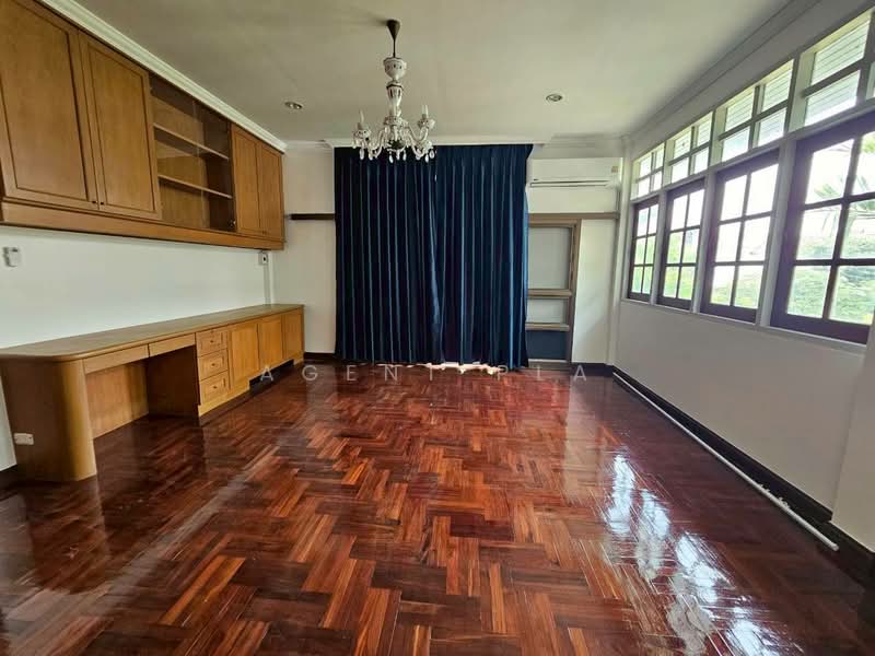 2-story detached house for rent in a prime location, Suan Nakarin Village (SPSAD3951), Bangkok, Nong Bon, Prawet, Bangkok, 4 Bedrooms, 400 sqm, Single Detached House For Rent, by Agent Pla, 500272341 - DDproperty.com
