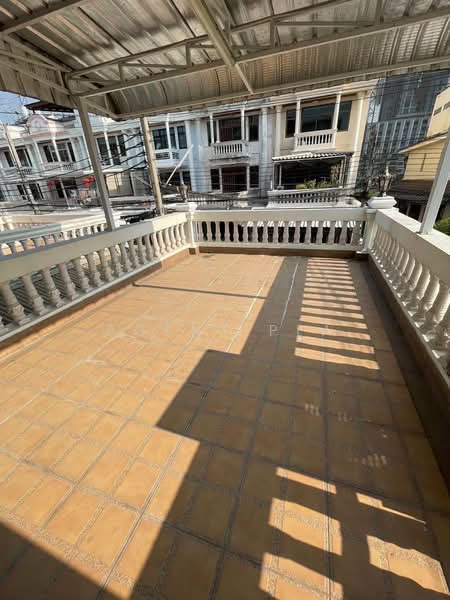 Townhome for Rent, Soi Nonthri 5, Rama 3 (SPSAD3952), Bangkok, Chong Nonsi, Yan Nawa, Bangkok, 4 Bedrooms, 120 sqm, Townhouse For Rent, by Agent Pla, 500272355 - DDproperty.com
