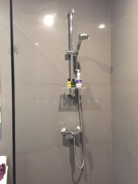 Noble Revo Silom, Bangkok, 88 Soi Surasak Surasak Road, Silom, Bang Rak, Bangkok, 1 Bedroom, 37 sqm, Condo For Rent, by Agentbkk, 500272375 - DDproperty.com